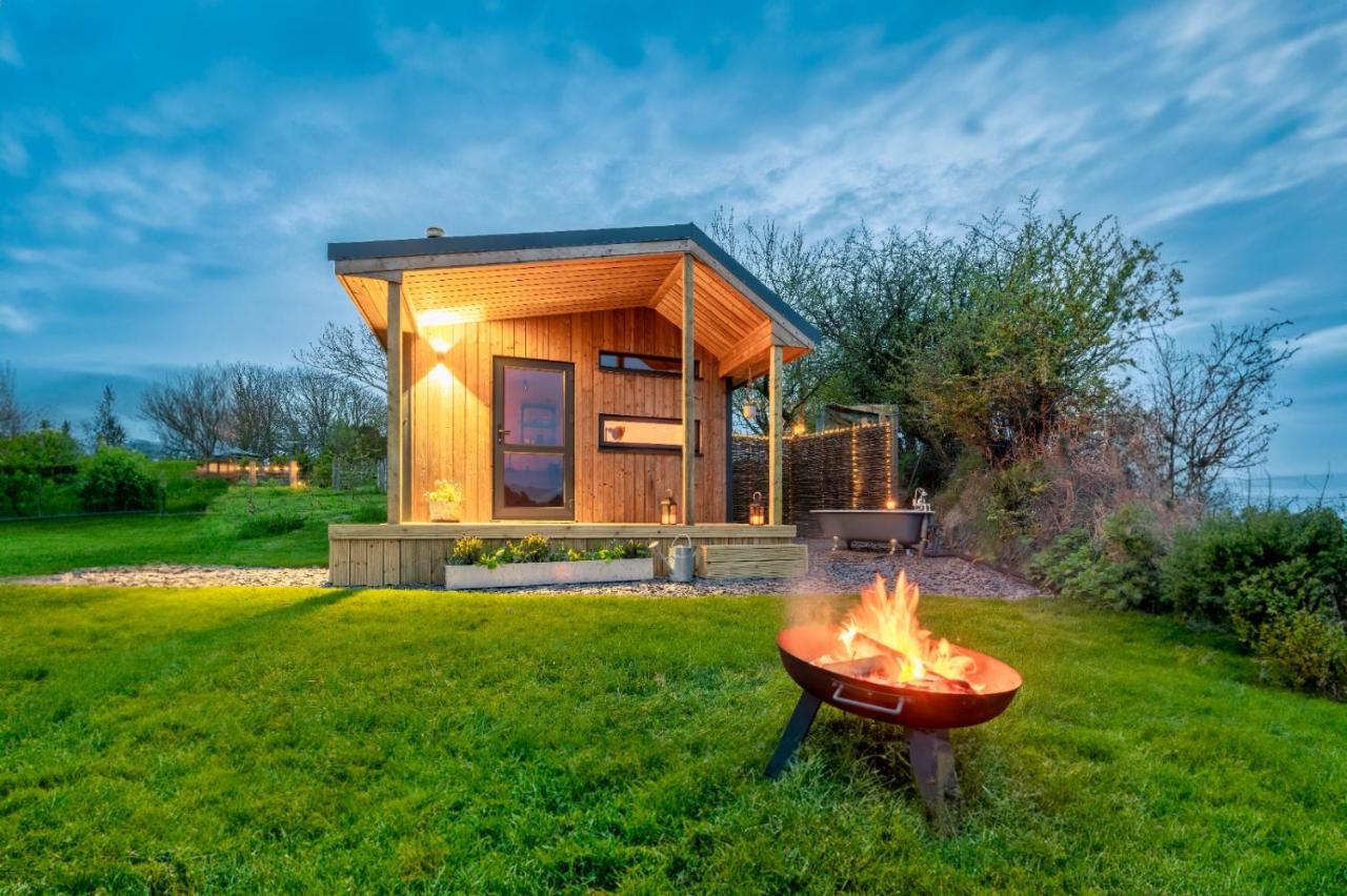Luxury Glamping Cabin With Outdoor Bath On Cornish Flower Farm Truro Exterior photo