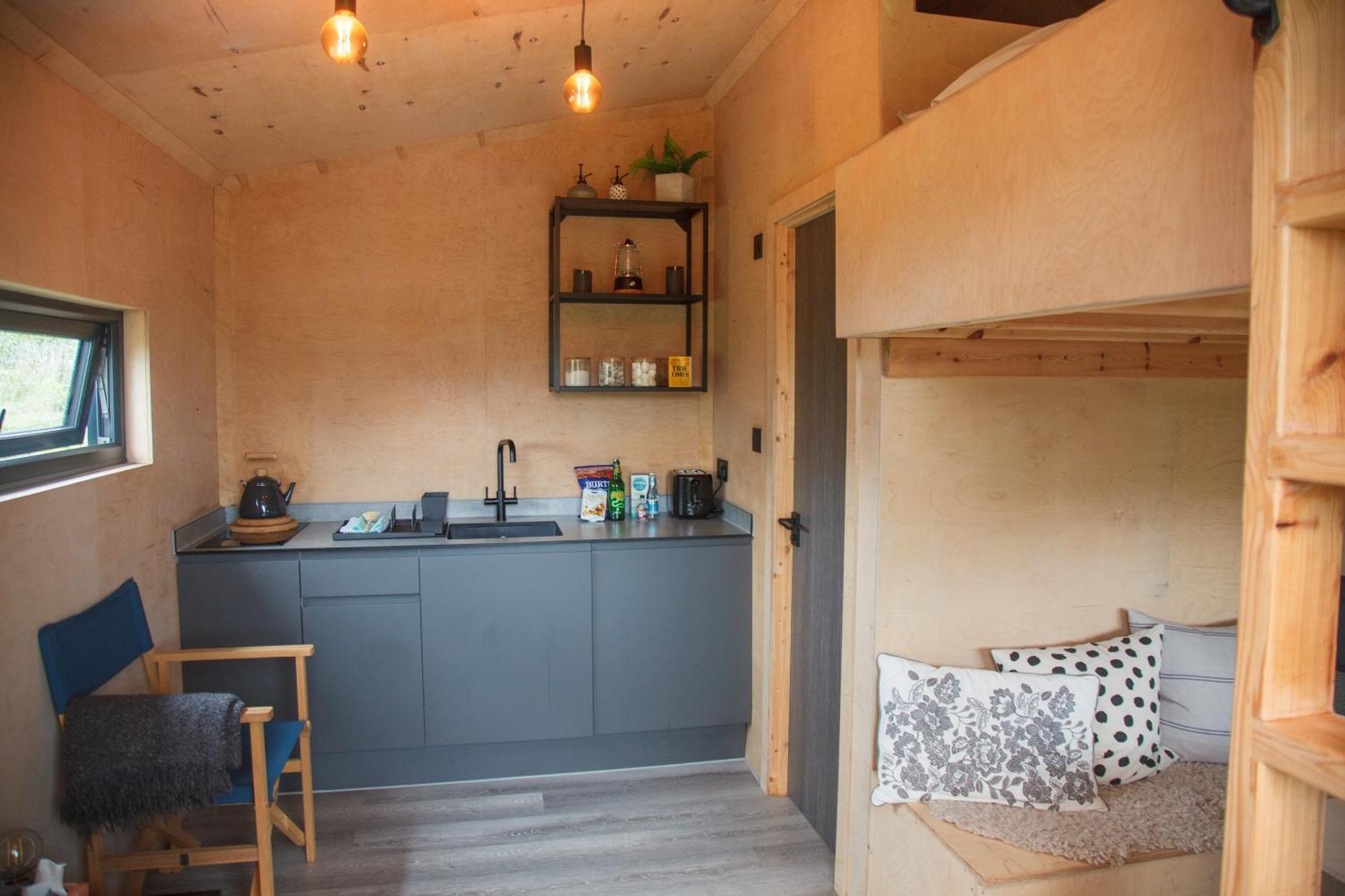Luxury Glamping Cabin With Outdoor Bath On Cornish Flower Farm Truro Exterior photo